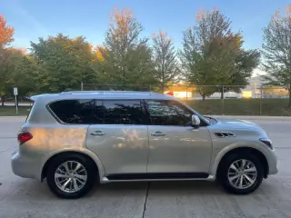 2017 Infiniti QX80