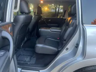 2017 Infiniti QX80