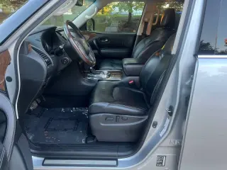 2017 Infiniti QX80
