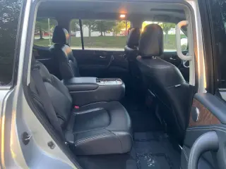 2017 Infiniti QX80