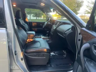 2017 Infiniti QX80