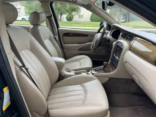 2003 Jaguar X-Type 2.5