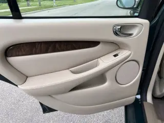 2003 Jaguar X-Type 2.5
