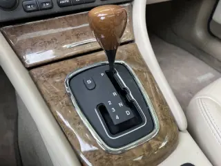 2003 Jaguar X-Type 2.5
