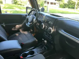 2012 Jeep Wrangler Unlimited Sahara