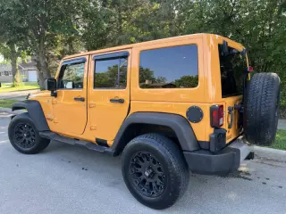 2012 Jeep Wrangler Unlimited Sahara