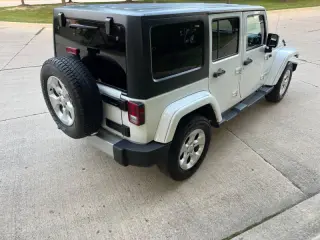 2013 Jeep Wrangler Unlimited Sahara