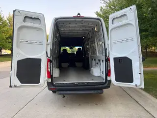 2022 Mercedes-Benz Sprinter 2500