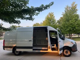 2022 Mercedes-Benz Sprinter 2500