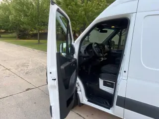 2022 Mercedes-Benz Sprinter 2500