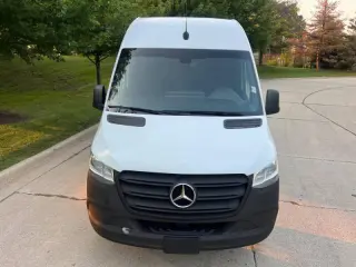 2022 Mercedes-Benz Sprinter 2500