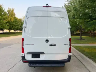 2022 Mercedes-Benz Sprinter 2500