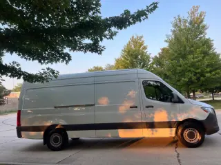 2022 Mercedes-Benz Sprinter 2500