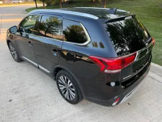 2020 Mitsubishi Outlander SEL