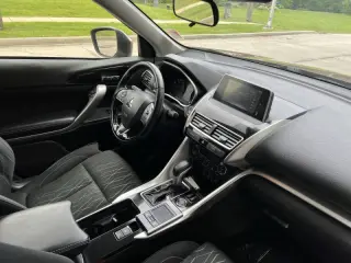 2020 Mitsubishi Eclipse Cross SE