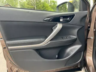 2020 Mitsubishi Eclipse Cross SE