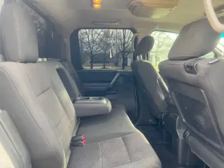 2014 Nissan Titan SV