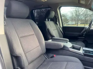 2014 Nissan Titan SV