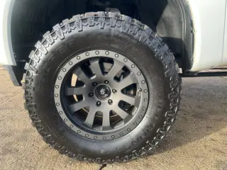 2014 Nissan Titan SV