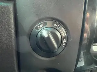 2014 Nissan Titan SV