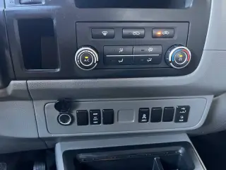 2017 Nissan NV 2500 HD S