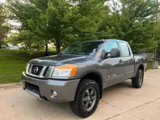 2013 Nissan Titan SL