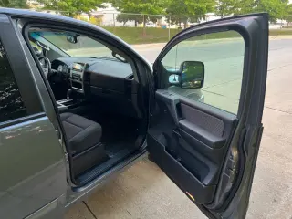 2013 Nissan Titan SL