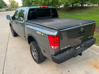 2013 Nissan Titan SL
