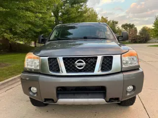 2013 Nissan Titan SL
