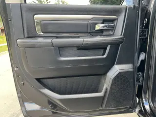 2016 RAM 1500 Sport