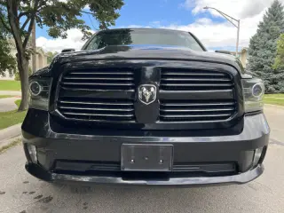 2016 RAM 1500 Sport