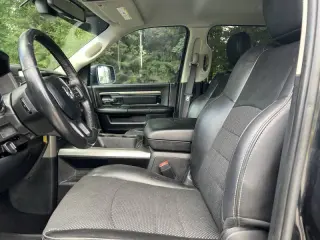 2016 RAM 1500 Sport