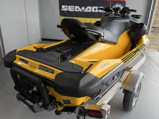 2018 Sea-Doo SEADOO/BRP RXP-X 300