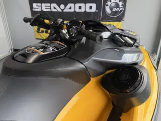2018 Sea-Doo SEADOO/BRP RXP-X 300