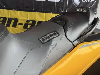 2018 Sea-Doo SEADOO/BRP RXP-X 300