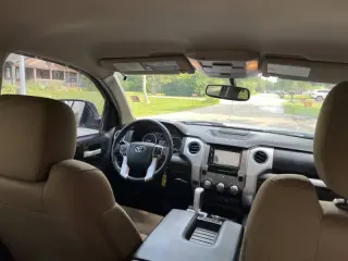 2015 Toyota Tundra SR5