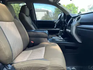 2015 Toyota Tundra SR5