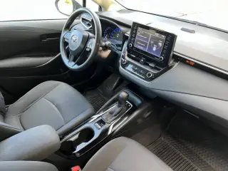 2022 Toyota Corolla Hybrid LE