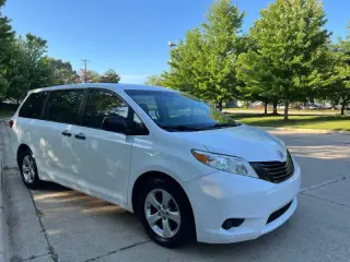 2015 Toyota Sienna L 7-Passenger