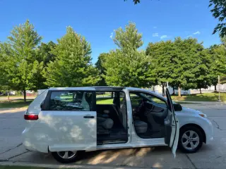 2015 Toyota Sienna L 7-Passenger
