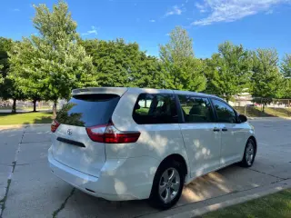 2015 Toyota Sienna L 7-Passenger