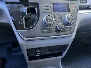 2018 Toyota Sienna LE Mobility 7-Passenger