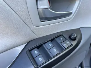 2018 Toyota Sienna LE Mobility 7-Passenger
