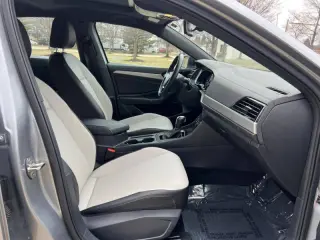 2020 Volkswagen Jetta R-Line
