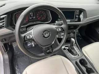 2020 Volkswagen Jetta R-Line