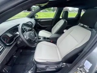 2020 Volkswagen Jetta R-Line