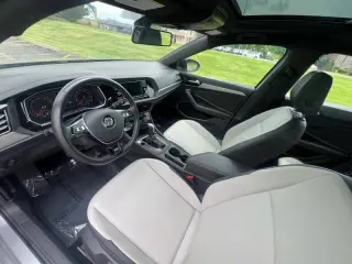 2020 Volkswagen Jetta R-Line