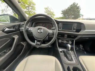 2020 Volkswagen Jetta R-Line