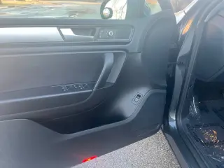 2014 Volkswagen Touareg V6 Sport