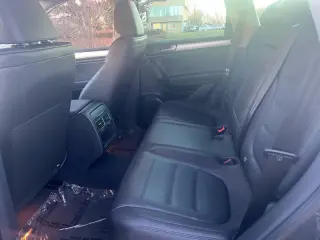 2014 Volkswagen Touareg V6 Sport